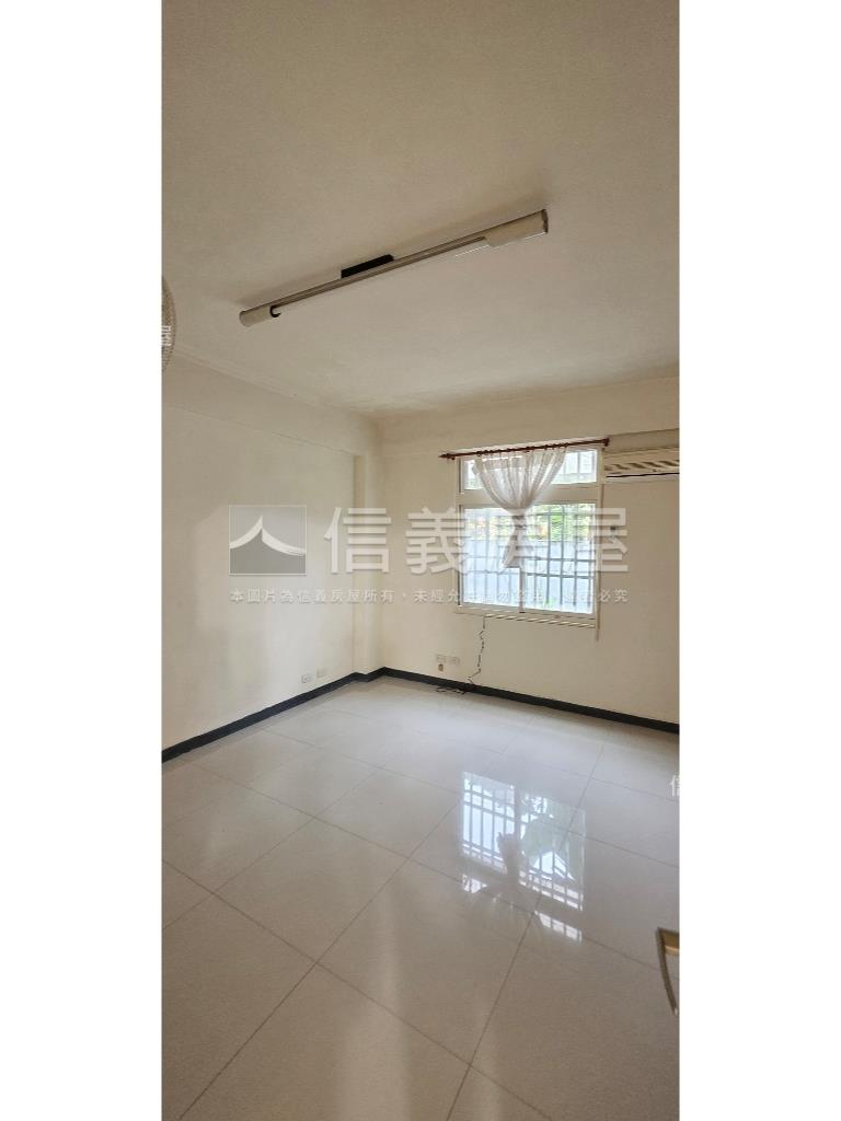 木新路三面採光大戶一樓房屋室內格局與周邊環境