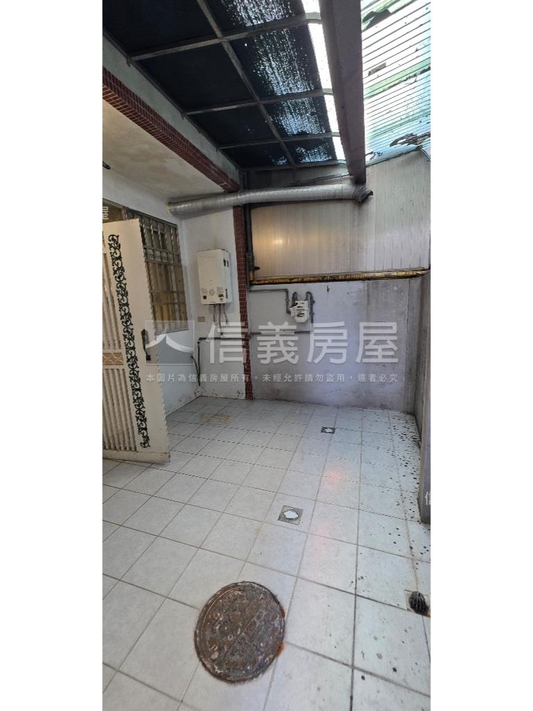 木新路三面採光大戶一樓房屋室內格局與周邊環境