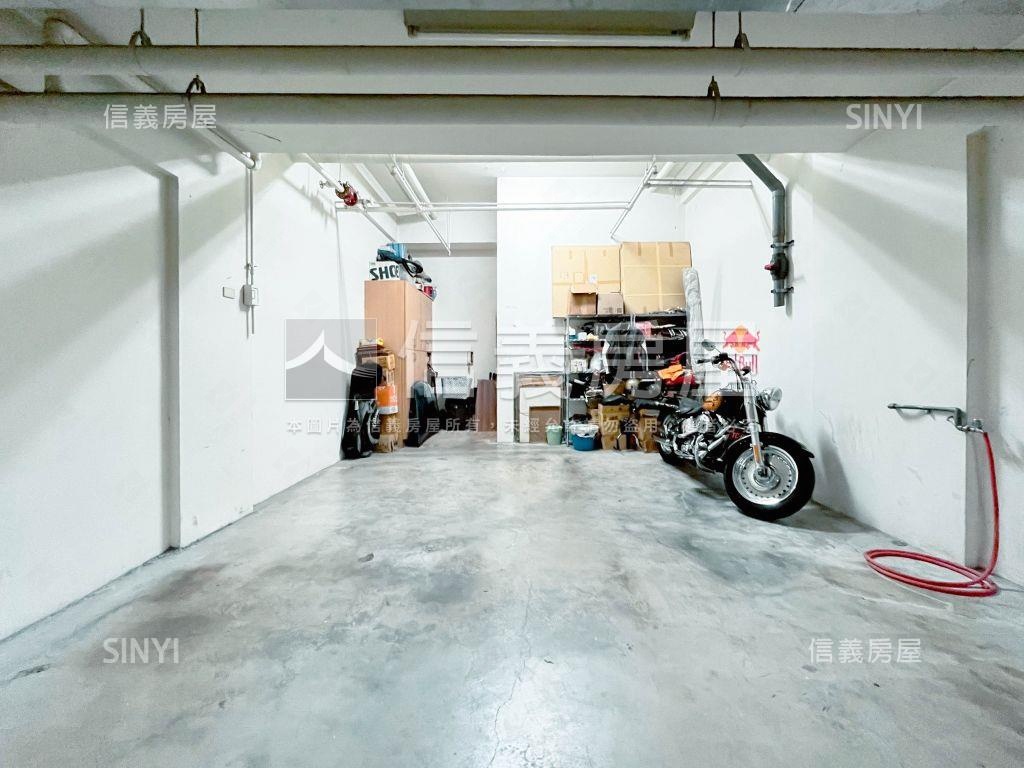 惠文學區雙車高挑氣派別墅房屋室內格局與周邊環境