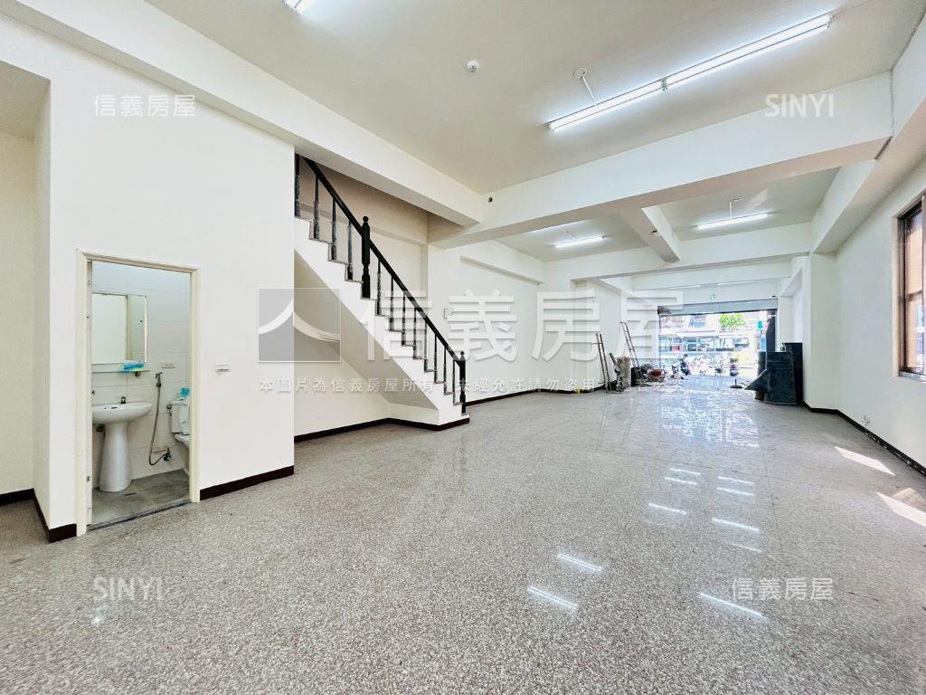 長榮路挑高金店面Ⅲ房屋室內格局與周邊環境