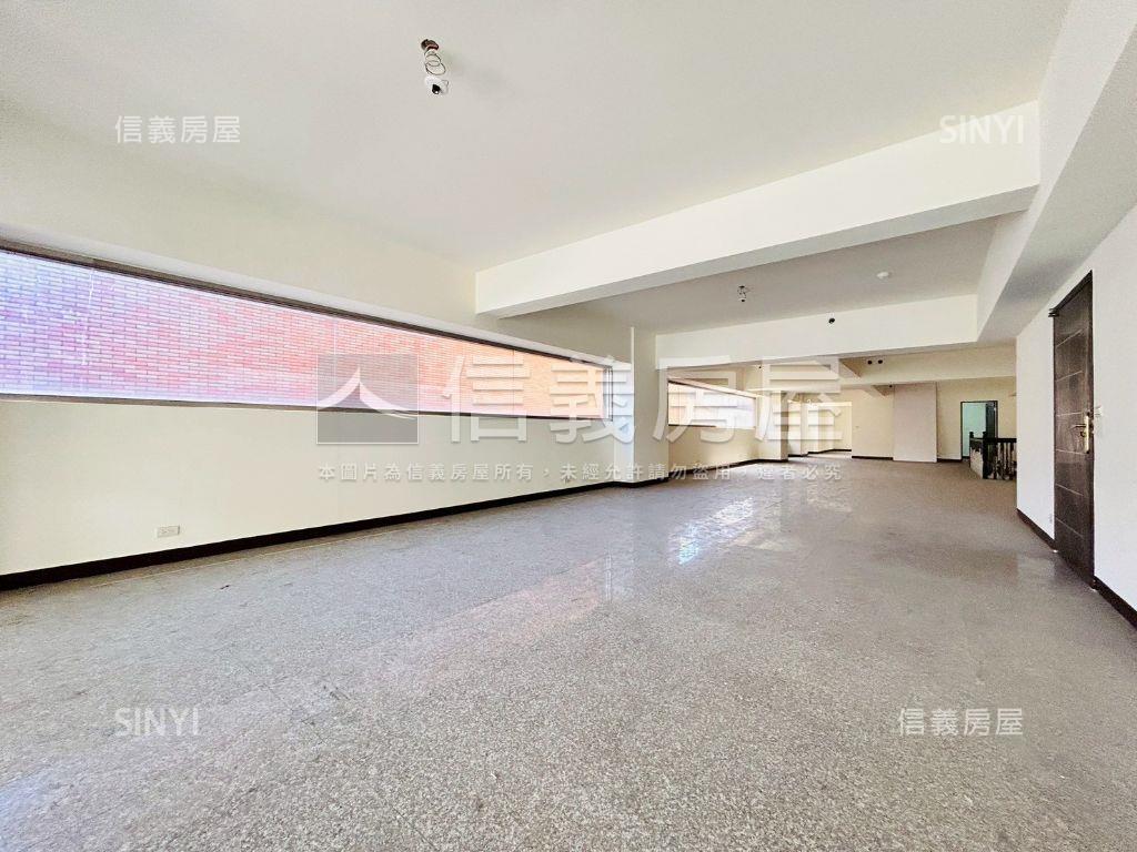 長榮路挑高金店面Ⅲ房屋室內格局與周邊環境