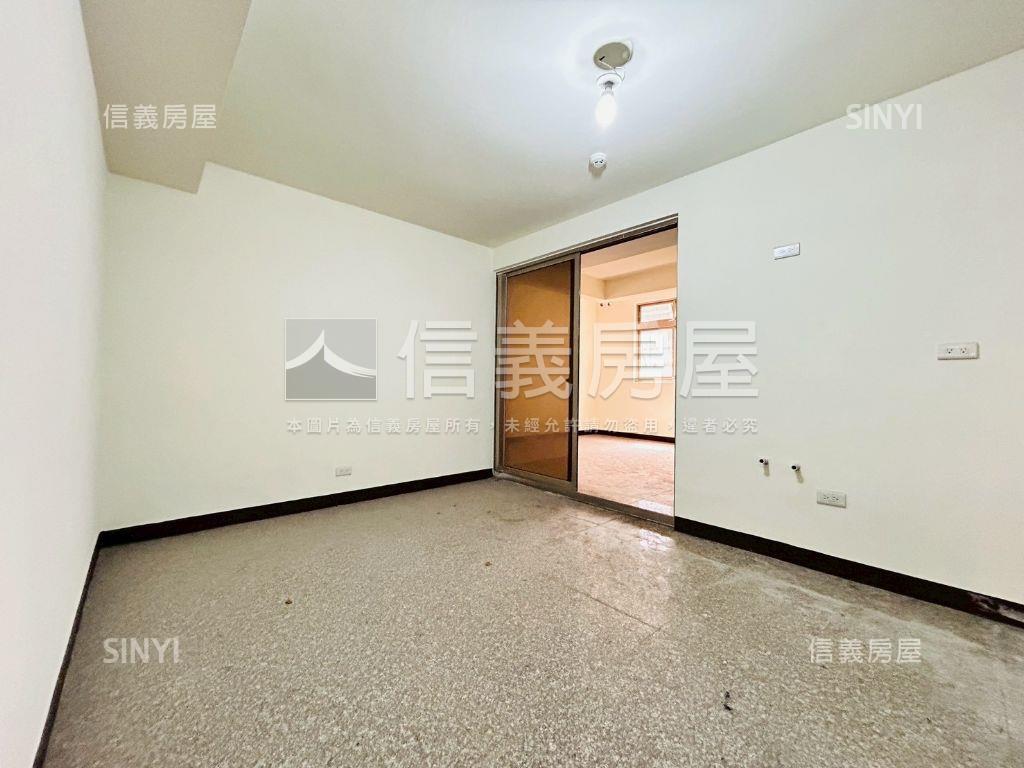 長榮路挑高金店面Ⅲ房屋室內格局與周邊環境