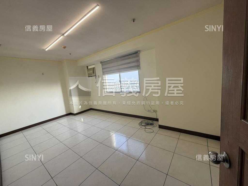 俯瞰巴克禮高樓四房美邸房屋室內格局與周邊環境