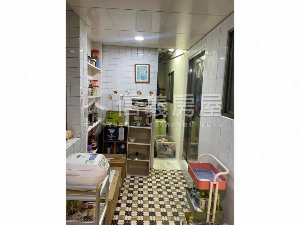 宜興街邊間一樓房屋室內格局與周邊環境