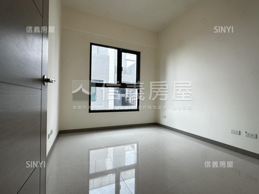 富堡仁愛高樓採光三房車位房屋室內格局與周邊環境