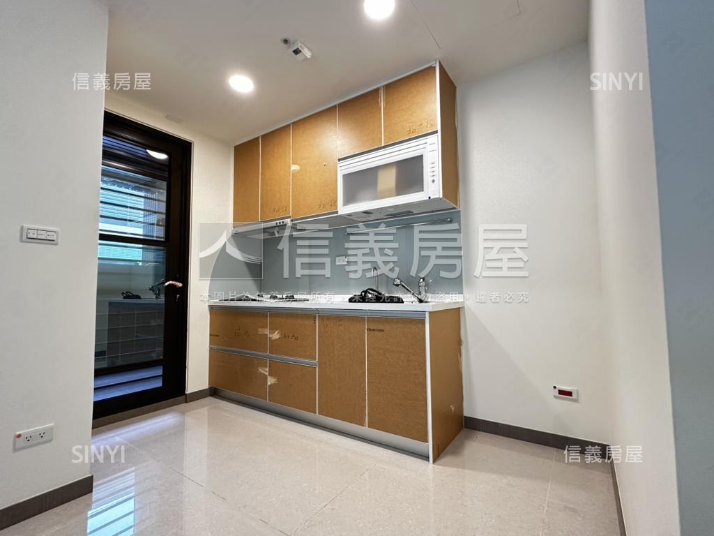 富堡仁愛高樓採光三房車位房屋室內格局與周邊環境