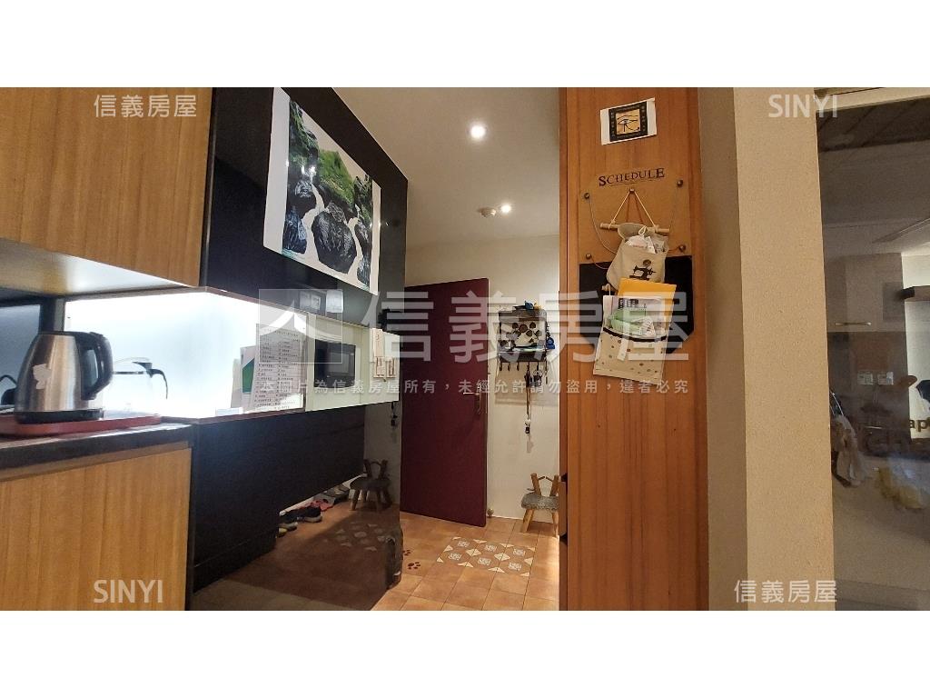 近捷運電梯典雅美屋房屋室內格局與周邊環境
