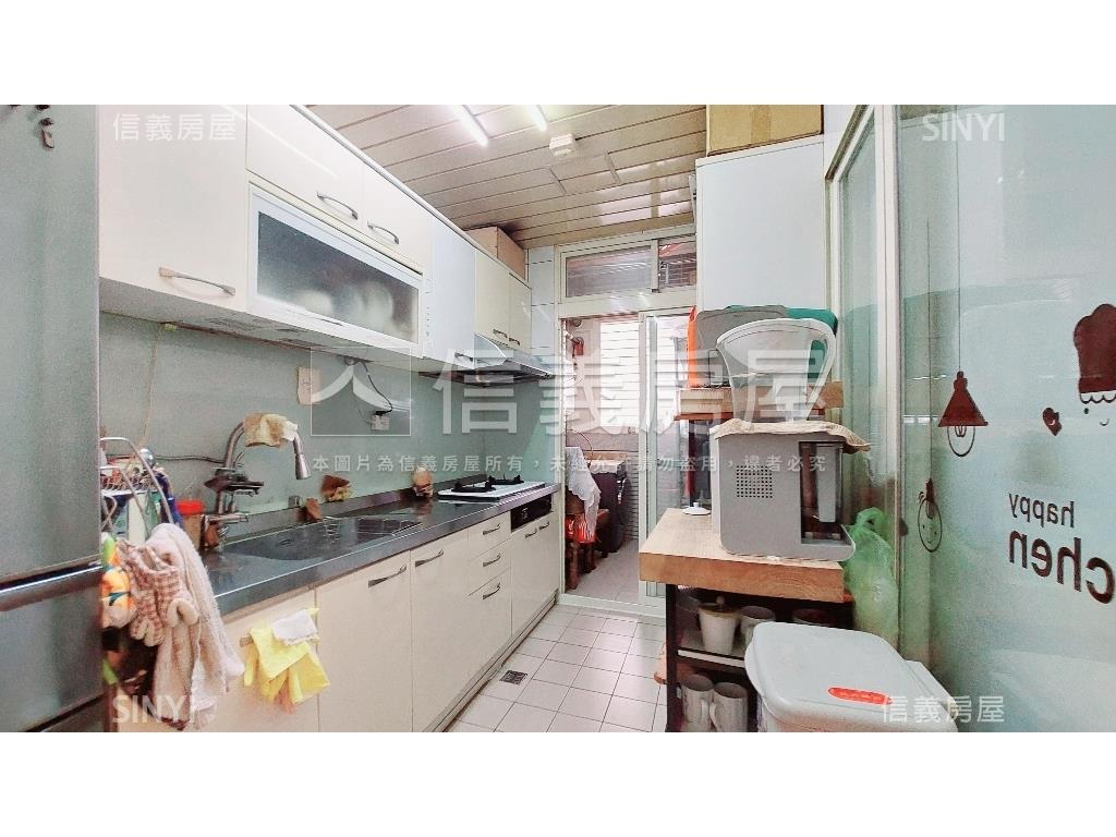 近捷運電梯典雅美屋房屋室內格局與周邊環境