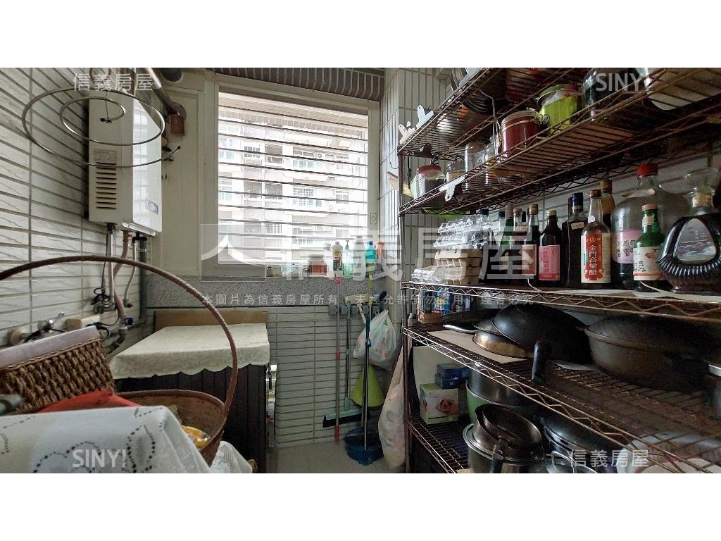 近捷運電梯典雅美屋房屋室內格局與周邊環境