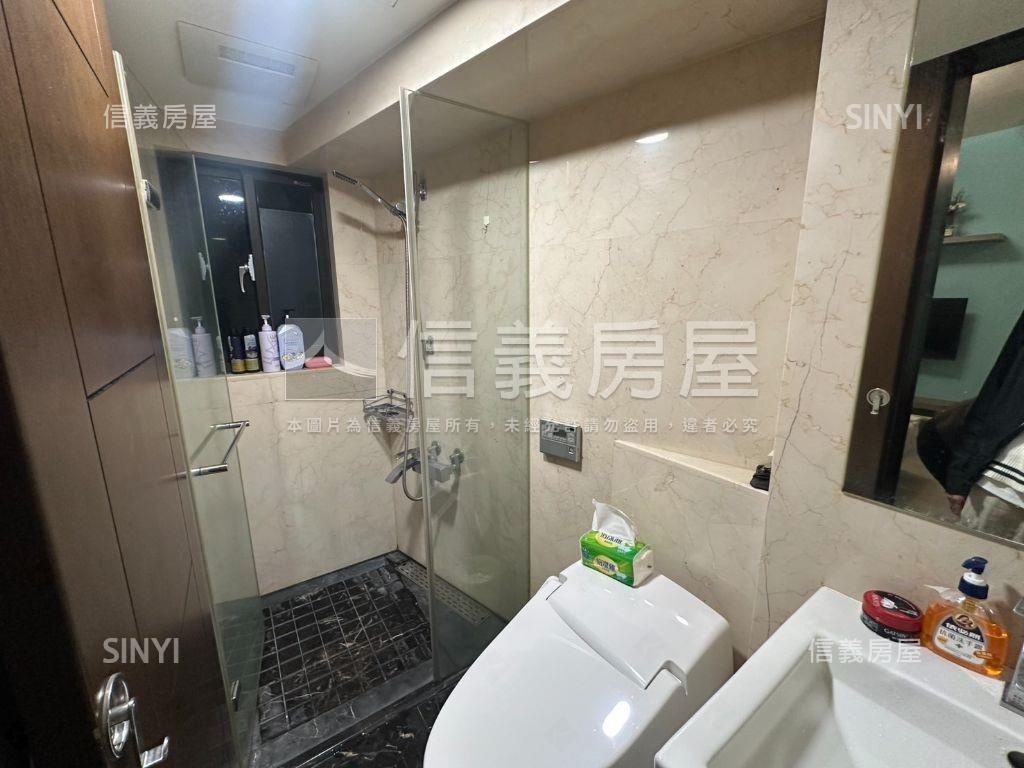 高樓景觀面１０１小豪邸房屋室內格局與周邊環境