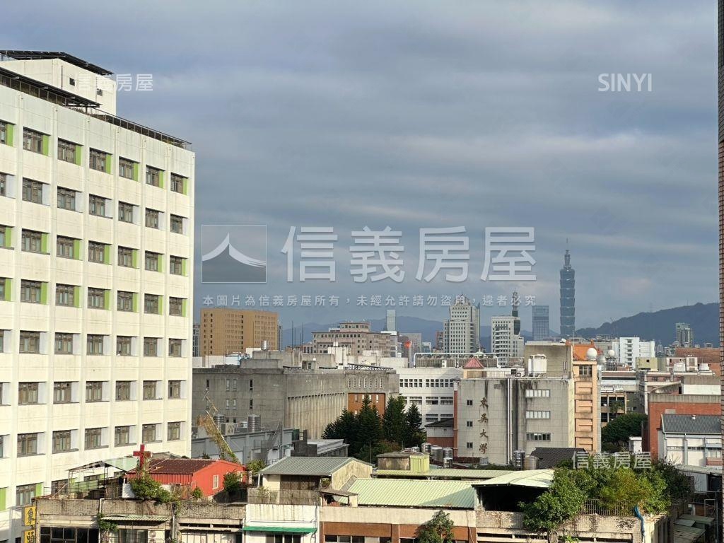 高樓景觀面１０１小豪邸房屋室內格局與周邊環境