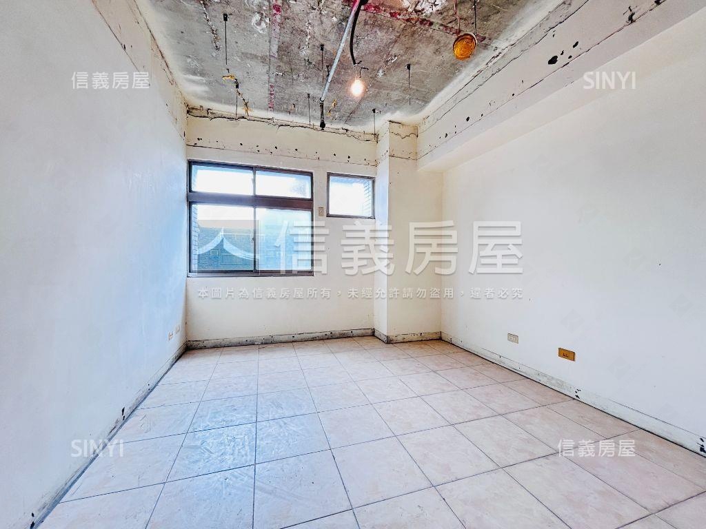 自立高樓採光三房車位房屋室內格局與周邊環境