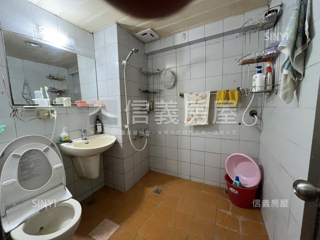 銀座大廈低總價復古兩房讚房屋室內格局與周邊環境