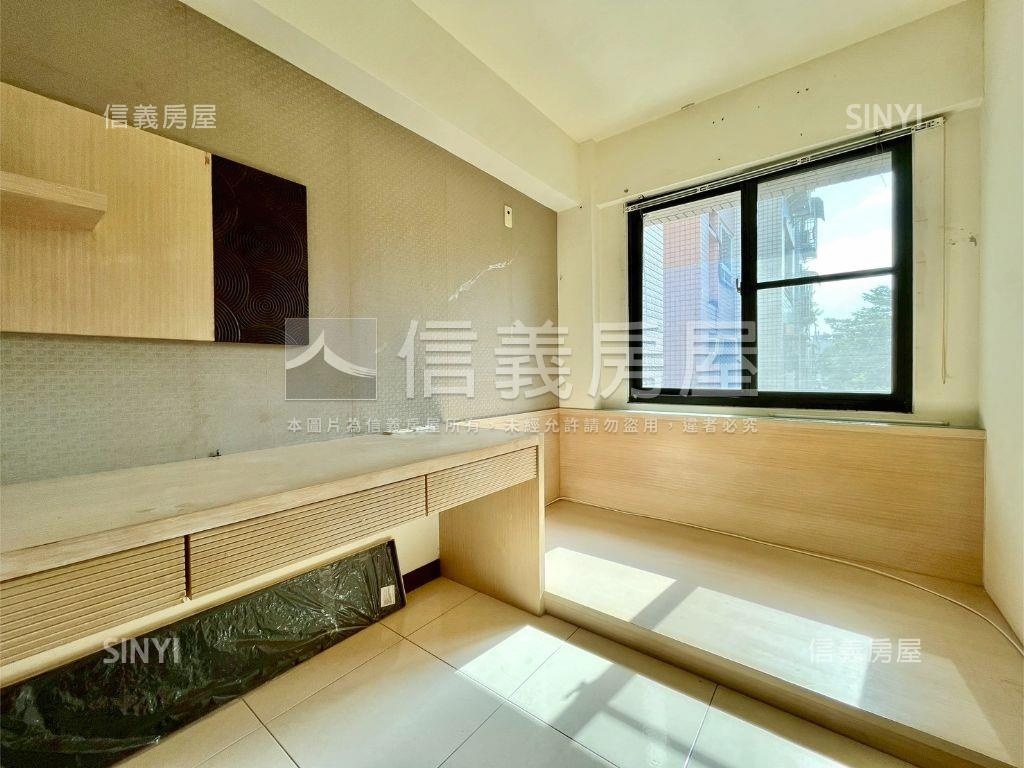 楠梓花園輕井澤低總價兩房房屋室內格局與周邊環境