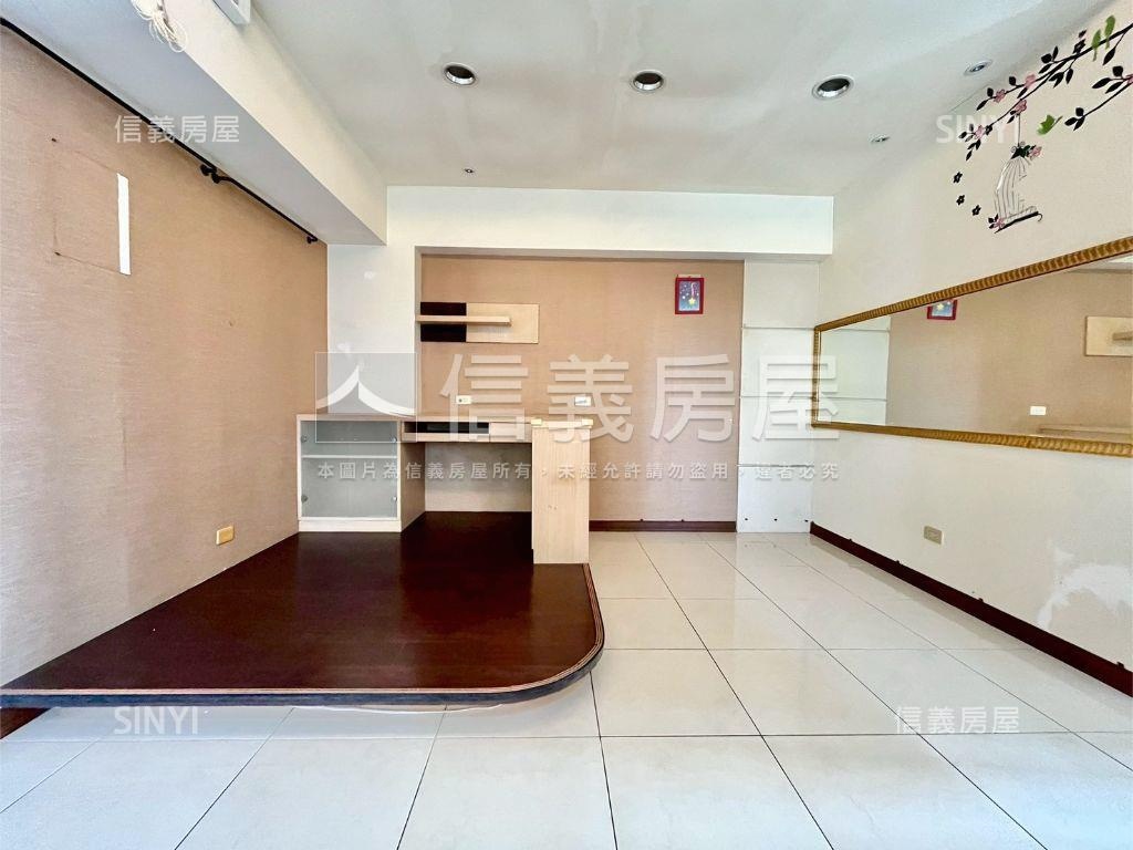 楠梓花園輕井澤低總價兩房房屋室內格局與周邊環境