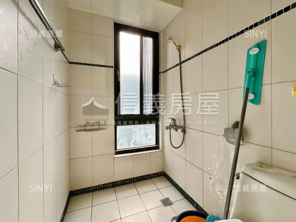 楠梓花園輕井澤低總價兩房房屋室內格局與周邊環境