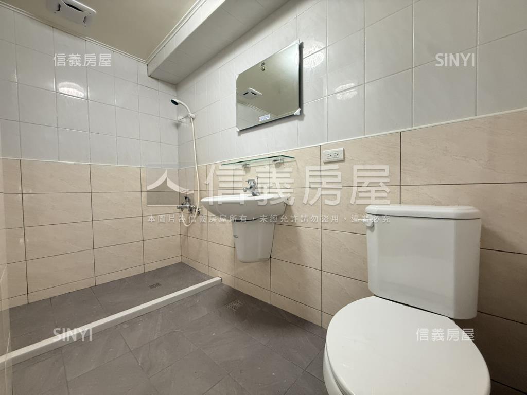 近金城國中３房平車房屋室內格局與周邊環境