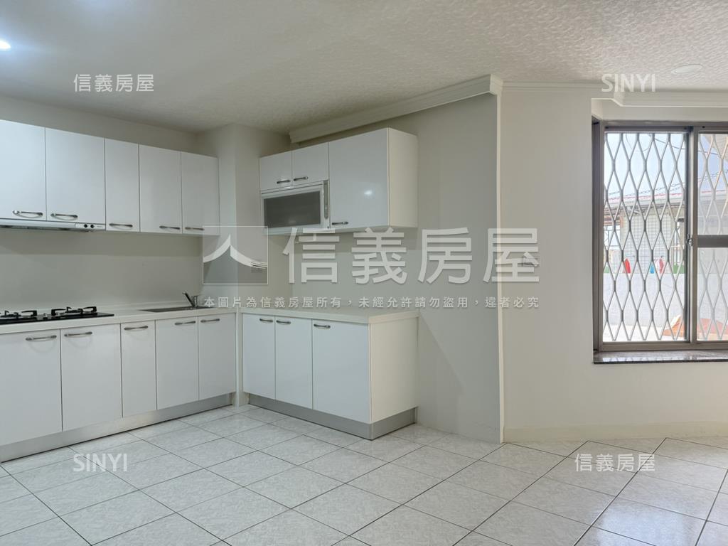 近金城國中３房平車房屋室內格局與周邊環境