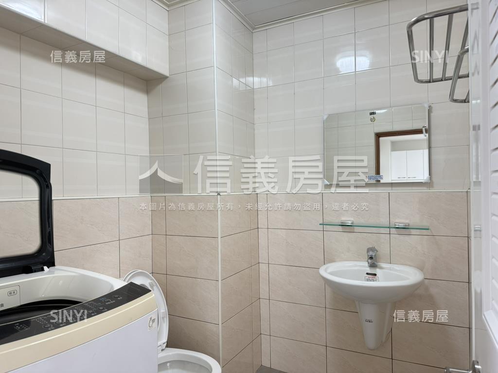 近金城國中３房平車房屋室內格局與周邊環境