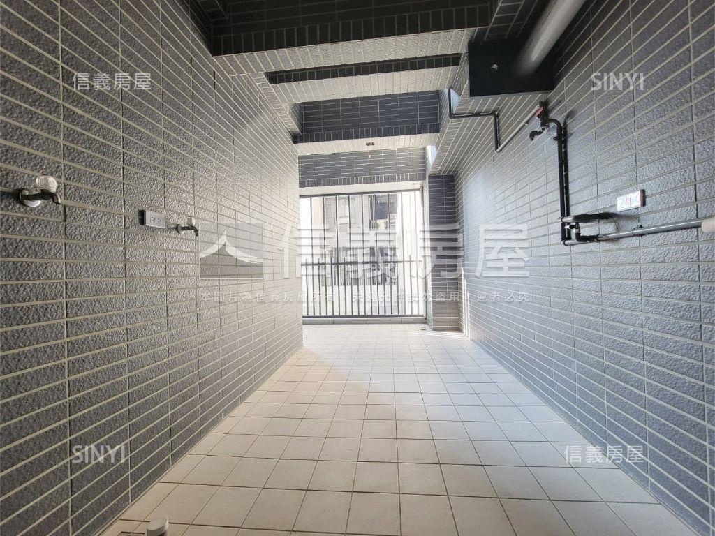 晴川硯三房平車露台戶房屋室內格局與周邊環境