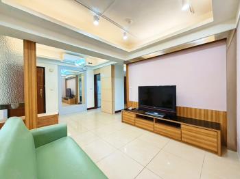 美術館雷諾瓦大兩房