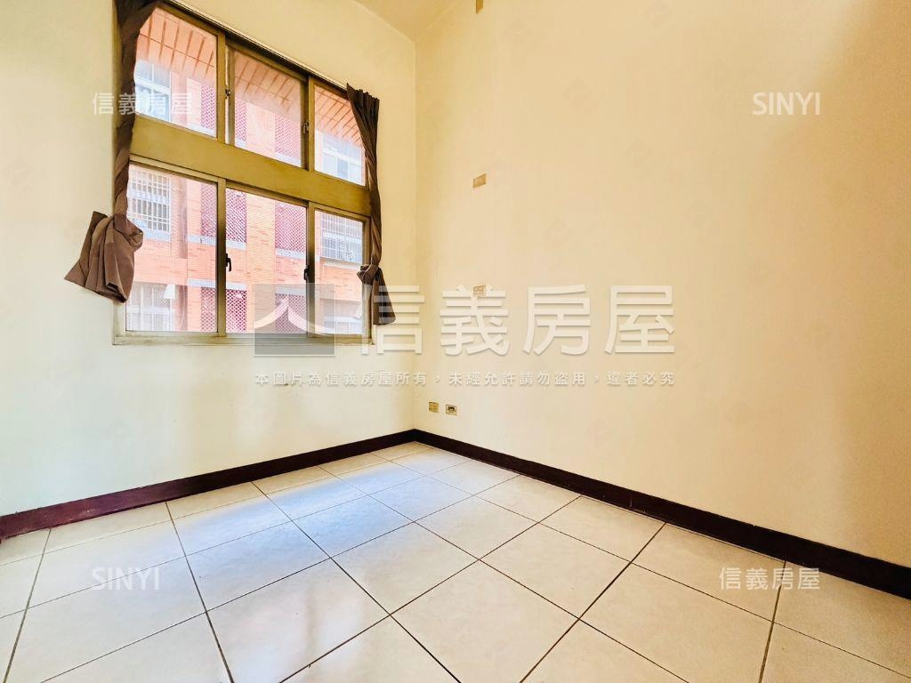 急售！稀有瞭望視野３房房屋室內格局與周邊環境