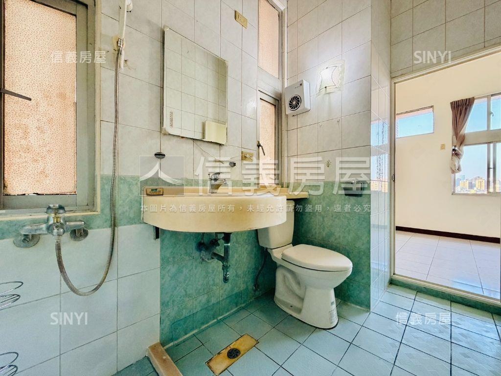 急售！稀有瞭望視野３房房屋室內格局與周邊環境