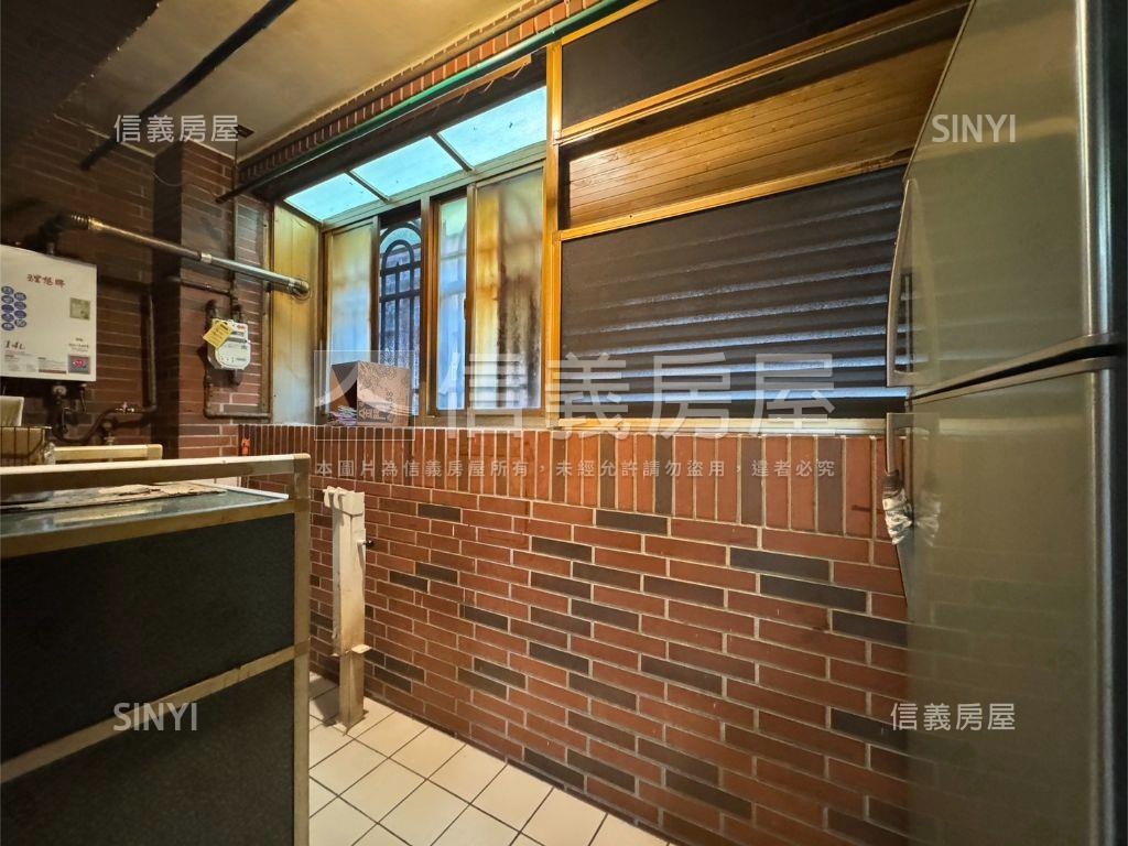 正字號‧陸光四村先看這間房屋室內格局與周邊環境