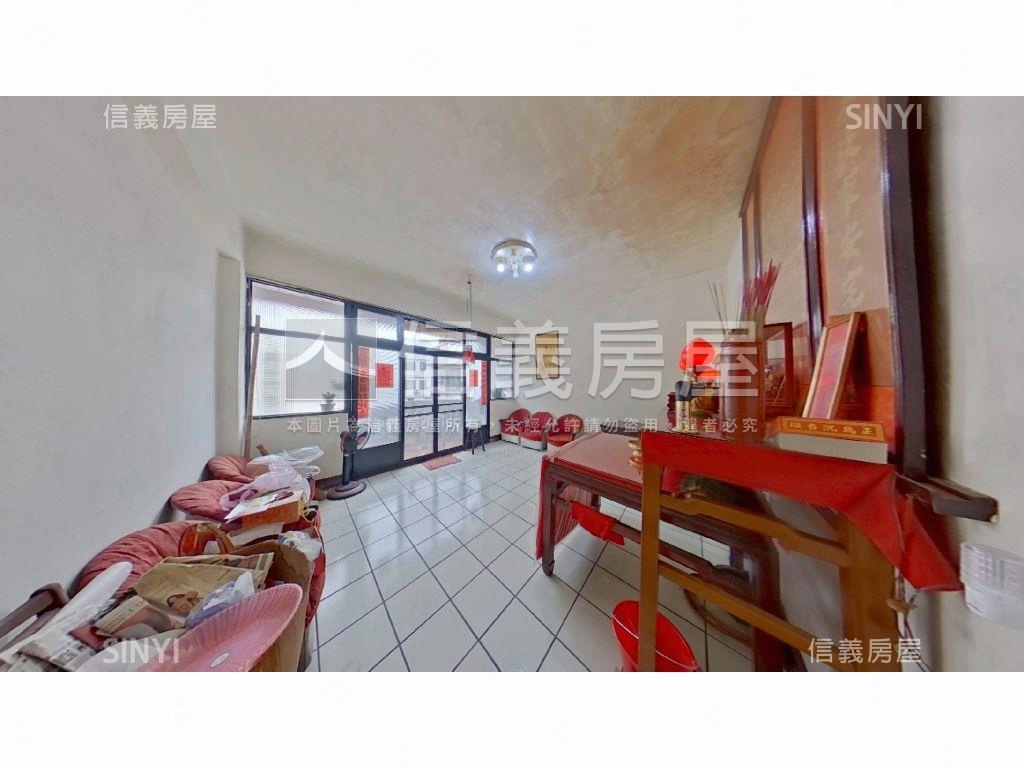 市區車庫大空間透天房屋室內格局與周邊環境