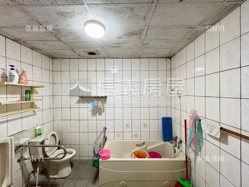 一層一戶市區電梯大空間房屋室內格局與周邊環境