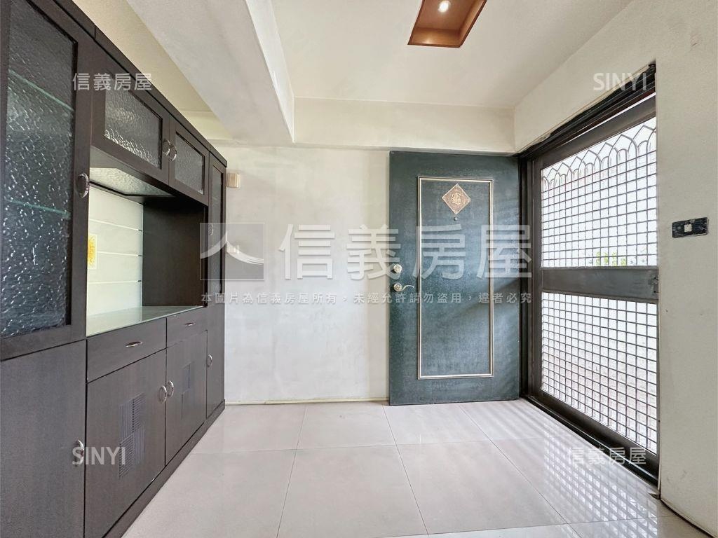 新案！薪家庭三房帝王戶房屋室內格局與周邊環境