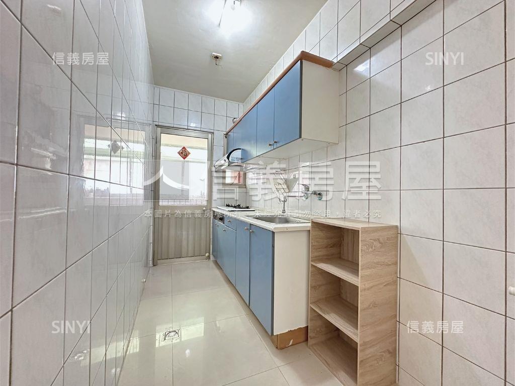 新案！薪家庭三房帝王戶房屋室內格局與周邊環境