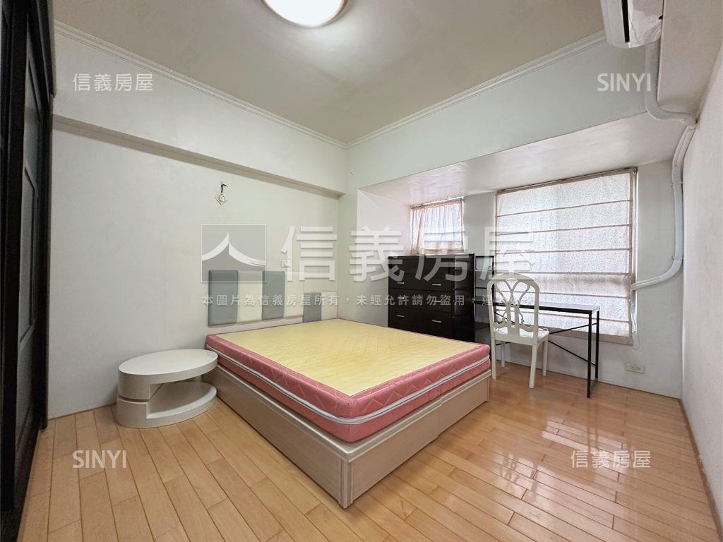 新案！薪家庭三房帝王戶房屋室內格局與周邊環境