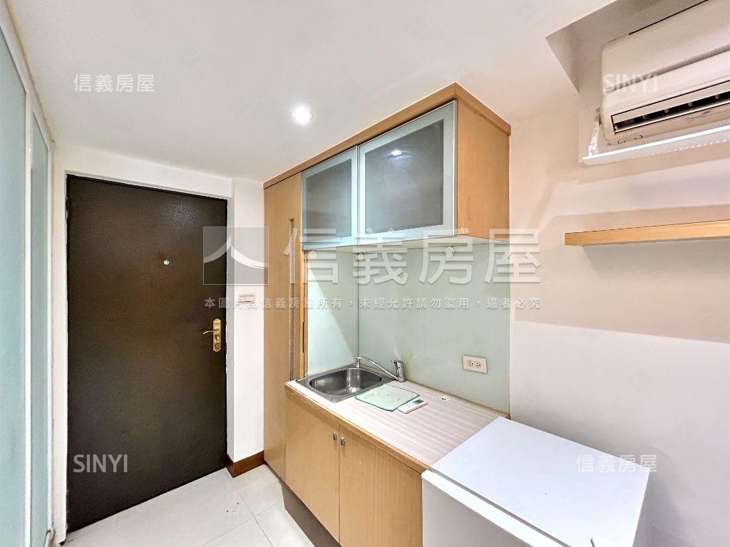 【西門捷運】高樓美套房房屋室內格局與周邊環境