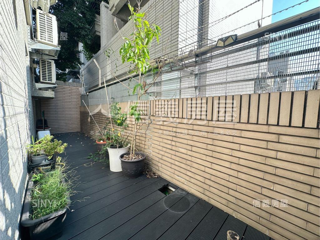 稀有邊間別墅附平車房屋室內格局與周邊環境