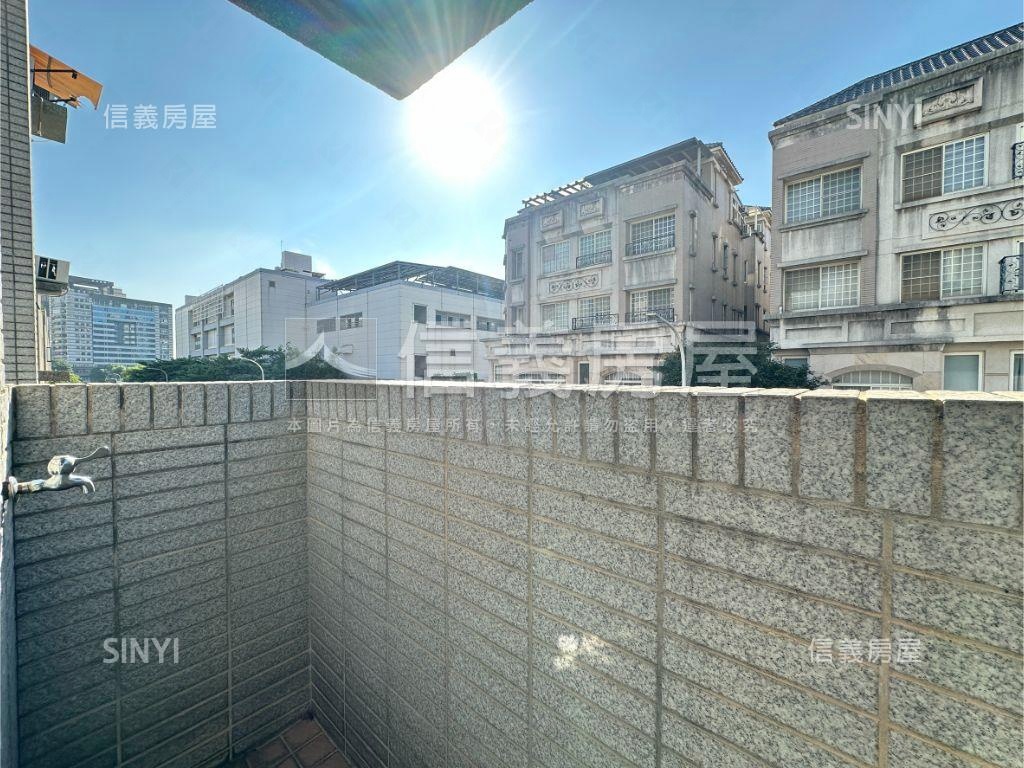 稀有邊間別墅附平車房屋室內格局與周邊環境