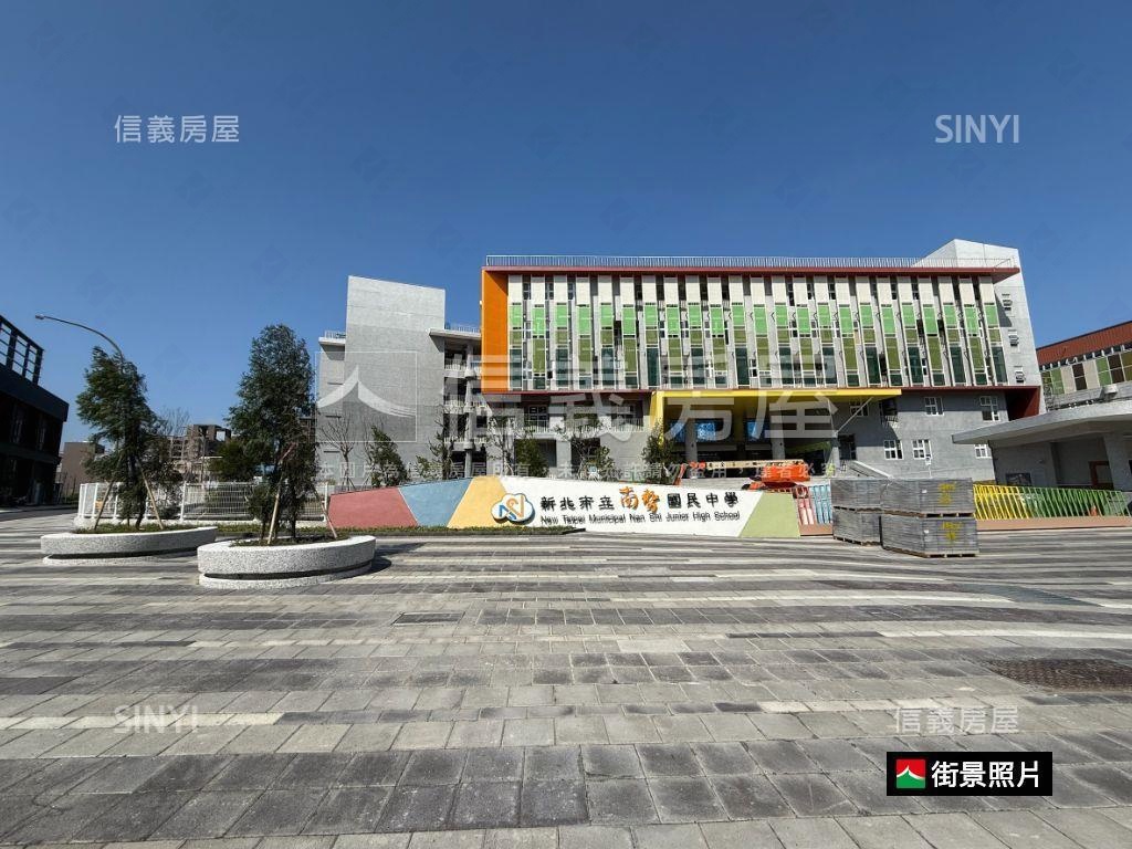 名人御墅稀有臨路透天美墅房屋室內格局與周邊環境