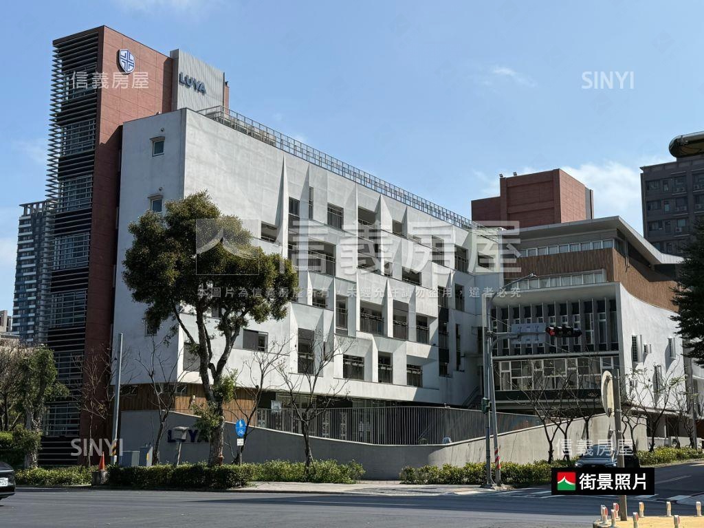 名人御墅稀有臨路透天美墅房屋室內格局與周邊環境