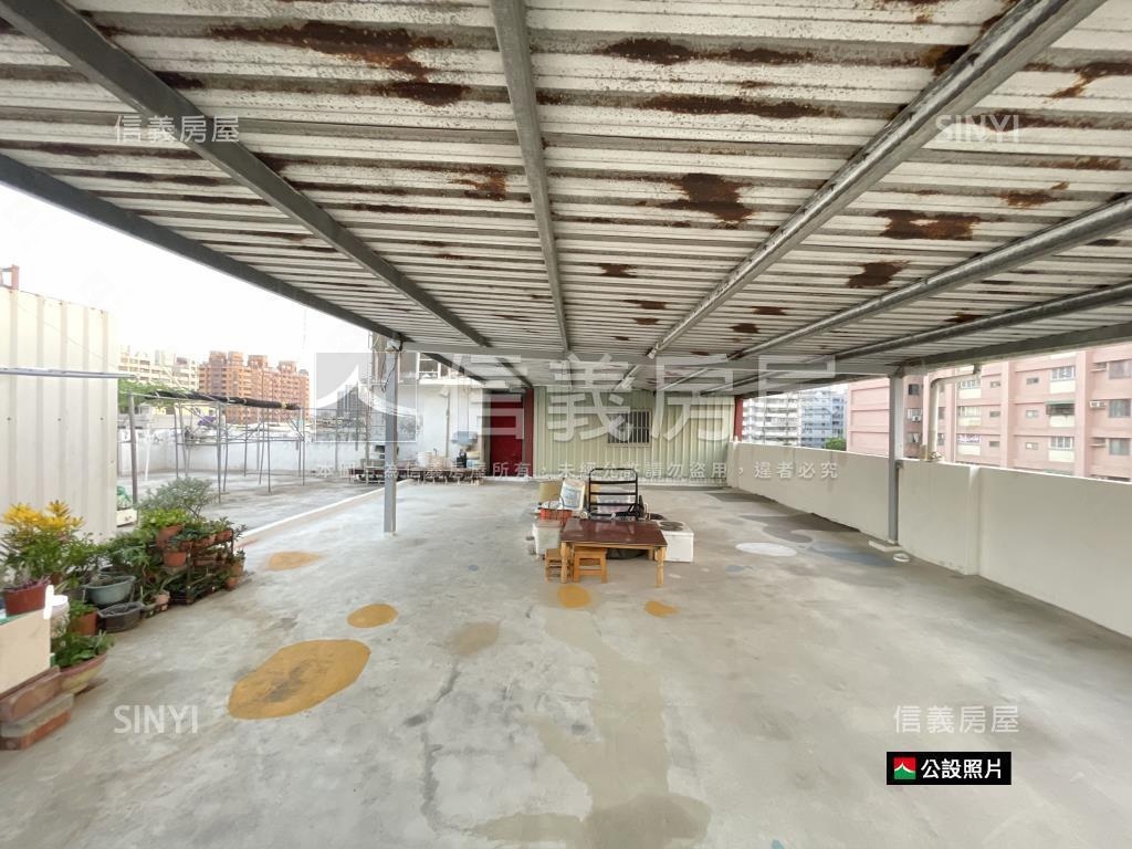 鳳新高中邊間採光寬敞５房房屋室內格局與周邊環境