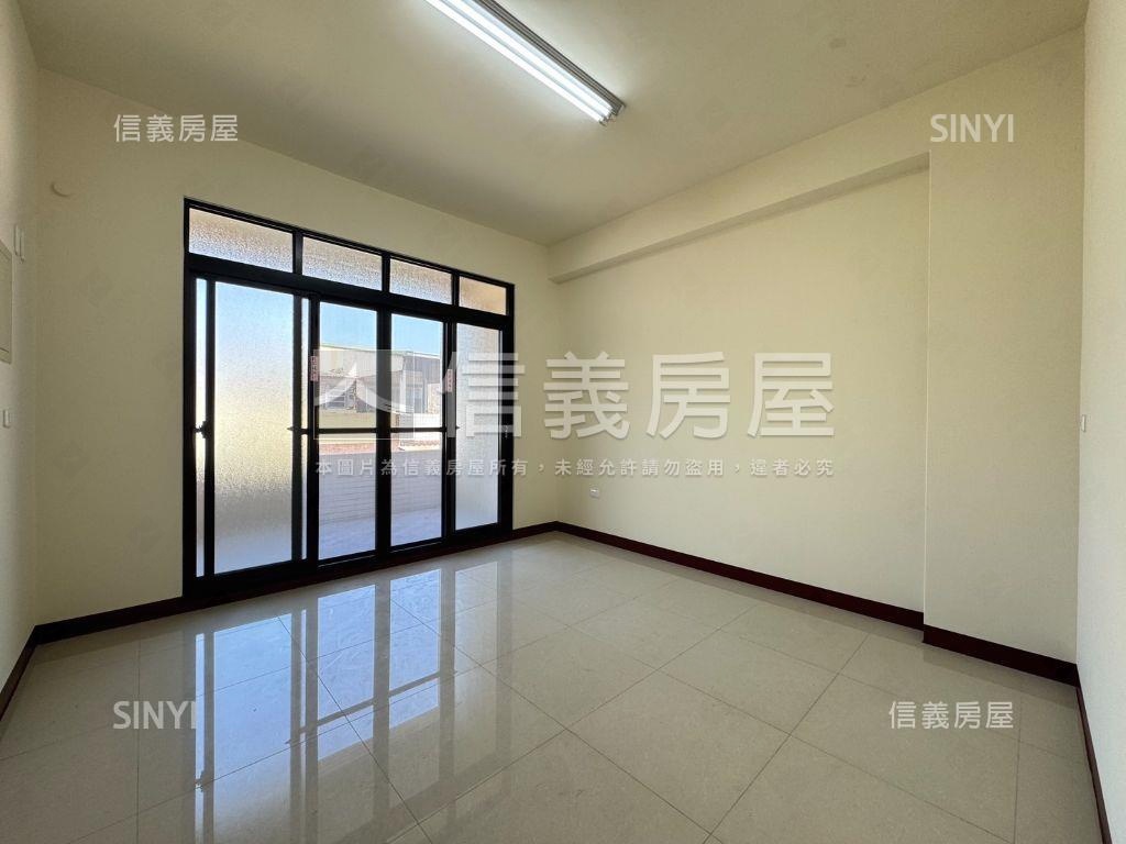 近瑞隆商圈正街可停車透天房屋室內格局與周邊環境