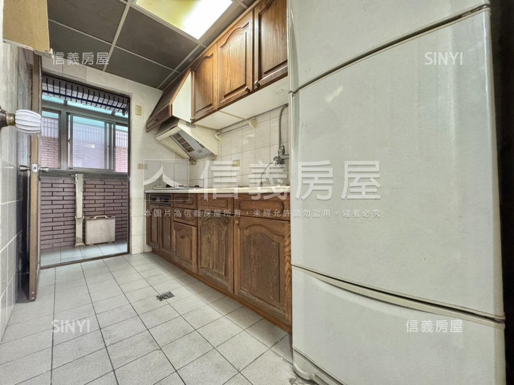 專任香格里拉高樓三房●品房屋室內格局與周邊環境