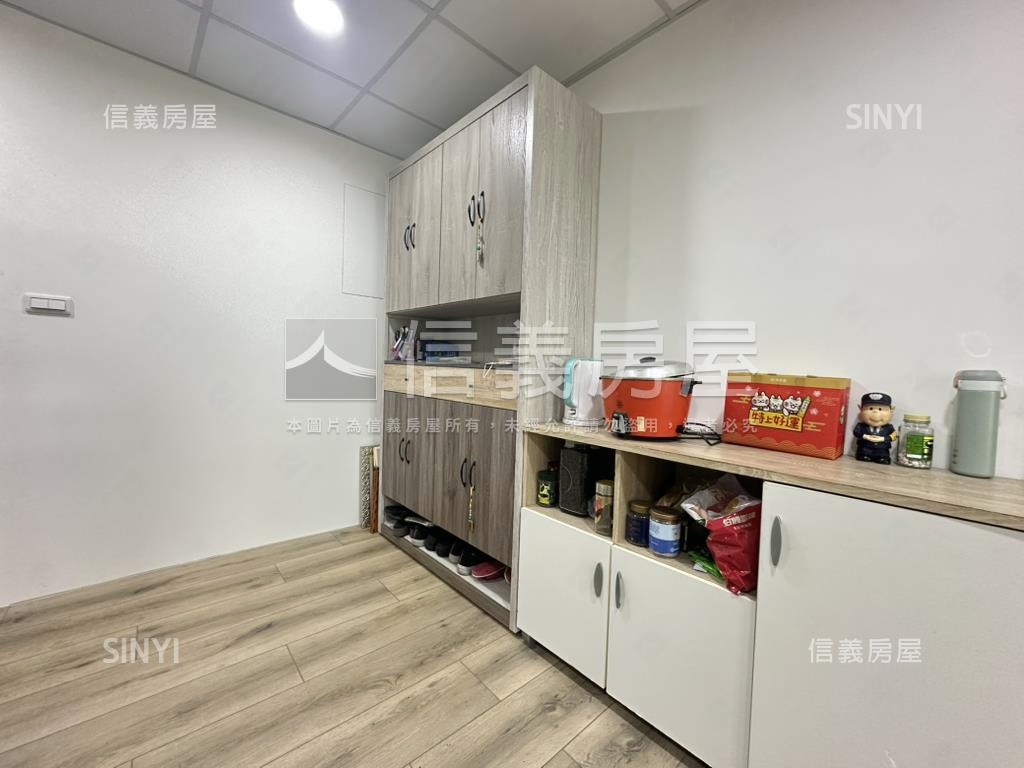 臻藏－光華精裝大３房房屋室內格局與周邊環境