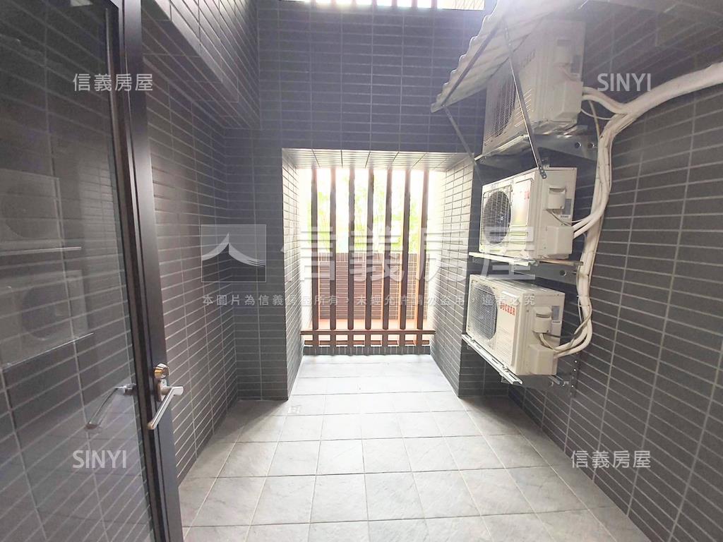 ❤️柏克萊露臺兩房車位房屋室內格局與周邊環境