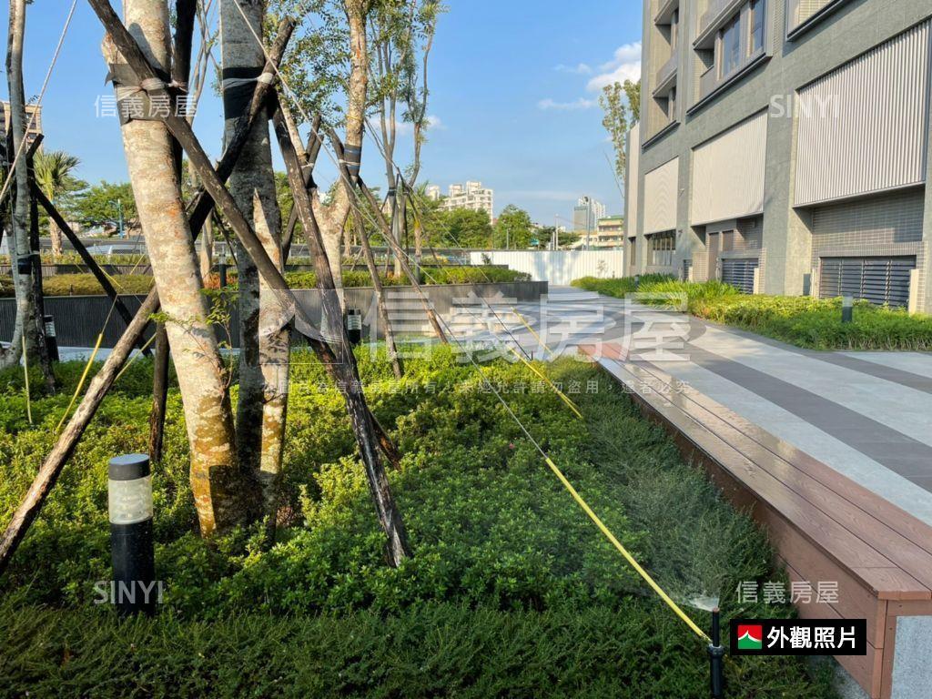 ❤️柏克萊露臺兩房車位房屋室內格局與周邊環境