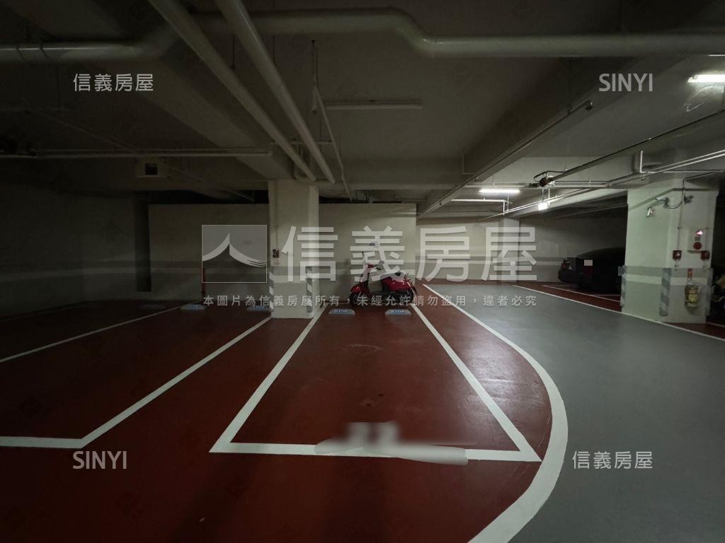 Ａ９專任麗江清久房屋室內格局與周邊環境