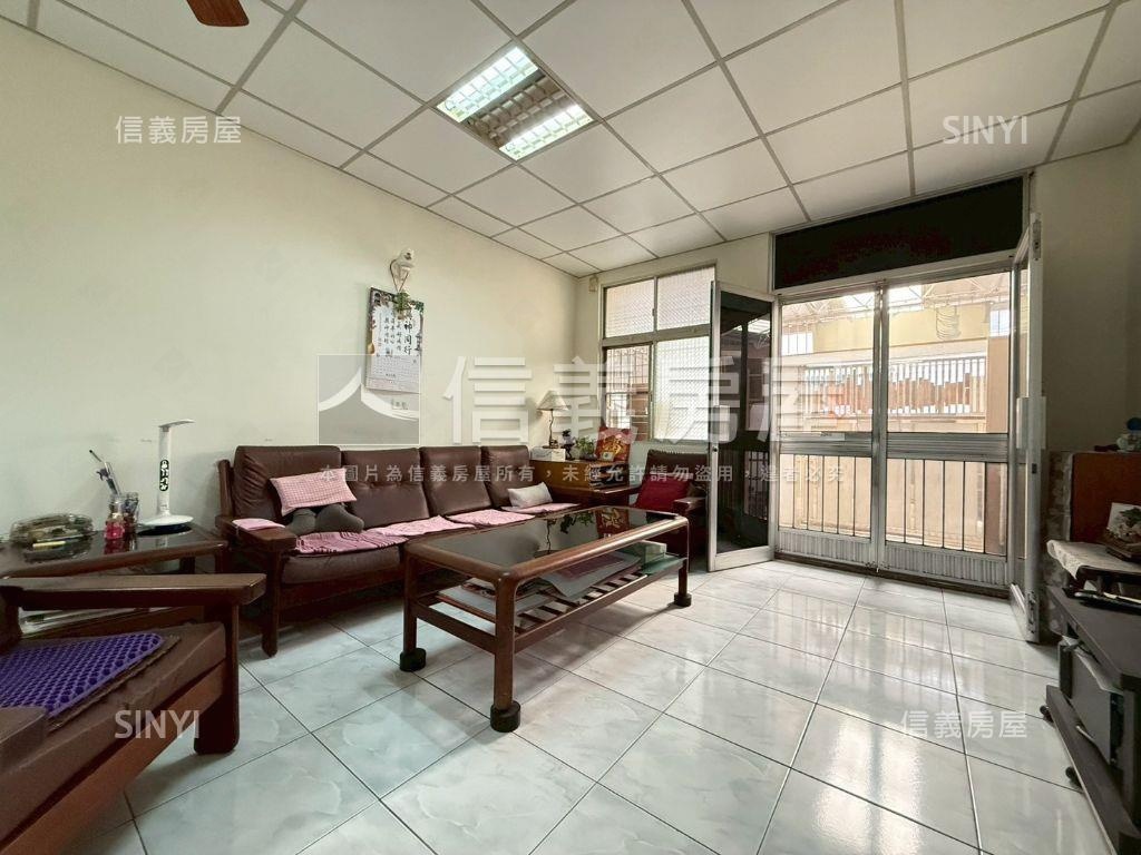 自強商圈面寬孝親美透房屋室內格局與周邊環境