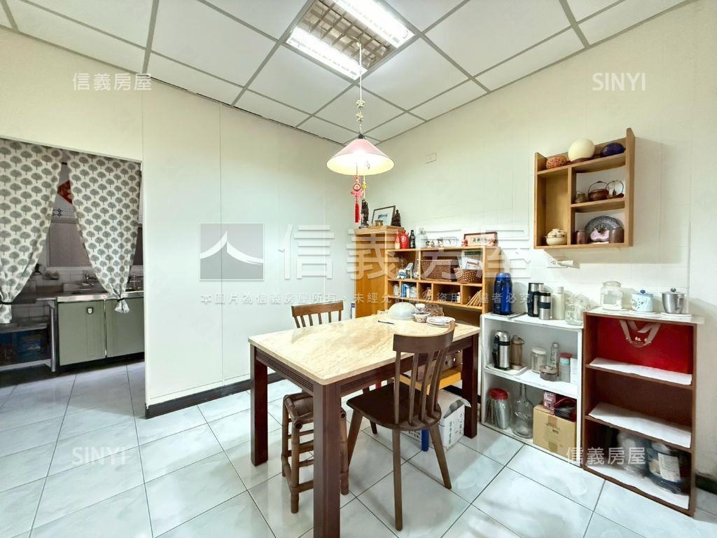 自強商圈面寬孝親美透房屋室內格局與周邊環境