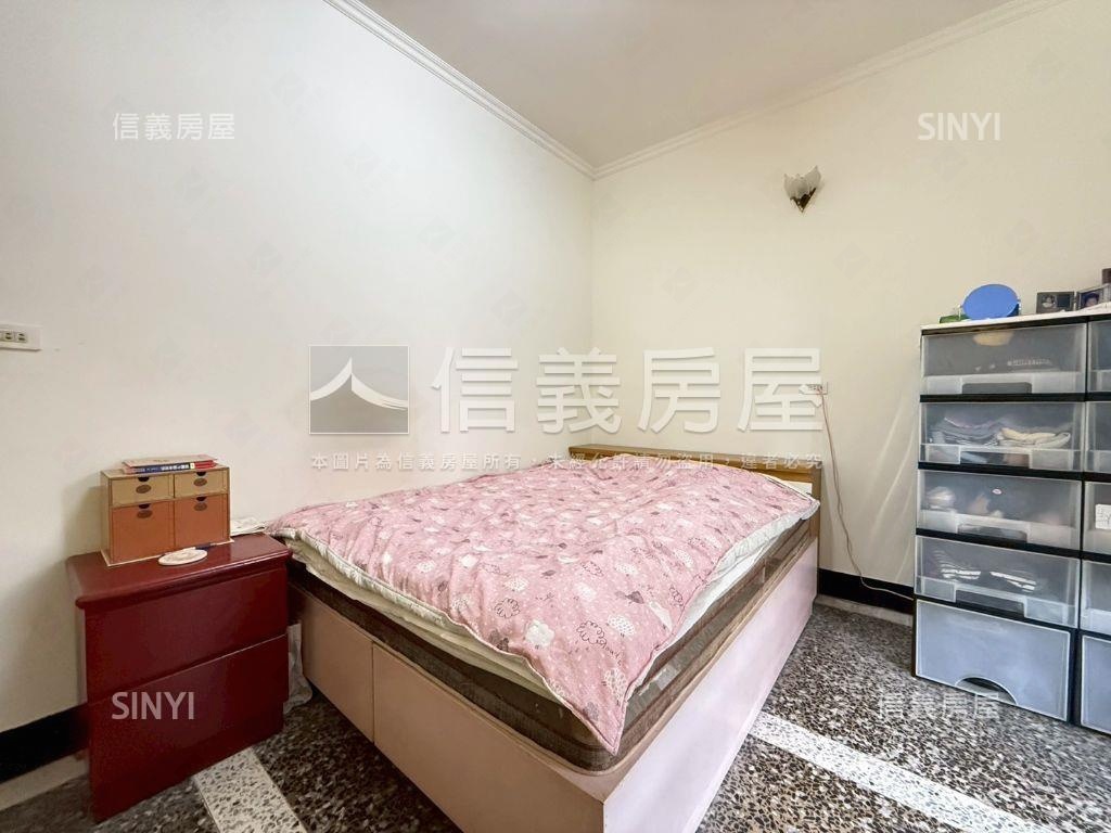 自強商圈面寬孝親美透房屋室內格局與周邊環境