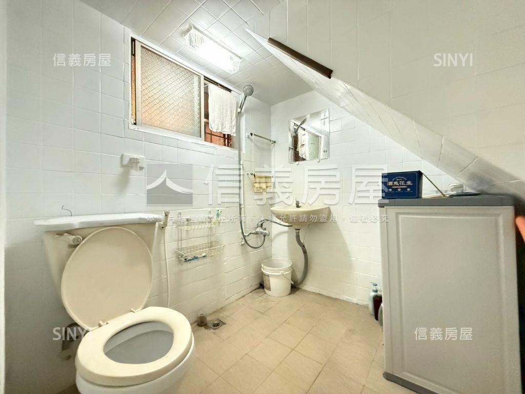 自強商圈面寬孝親美透房屋室內格局與周邊環境