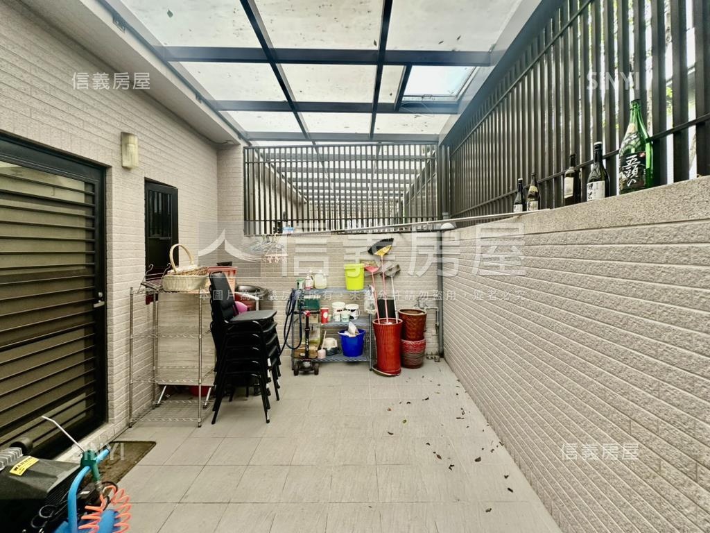 稀有六一行館電梯別墅房屋室內格局與周邊環境